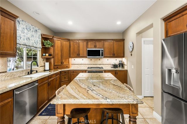 101 Talmadge, Irvine, CA 92602