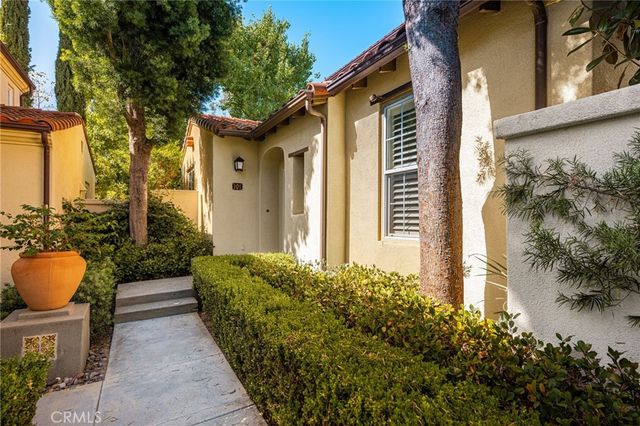 101 Talmadge, Irvine, CA 92602