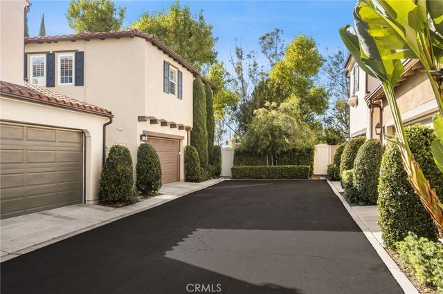 101 Talmadge, Irvine, CA 92602