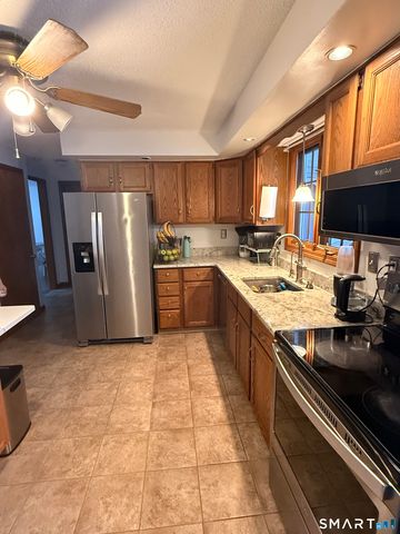 19 Melville Avenue, Meriden, CT 06451