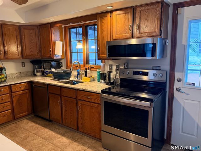 19 Melville Avenue, Meriden, CT 06451