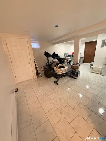 19 Melville Avenue, Meriden, CT 06451