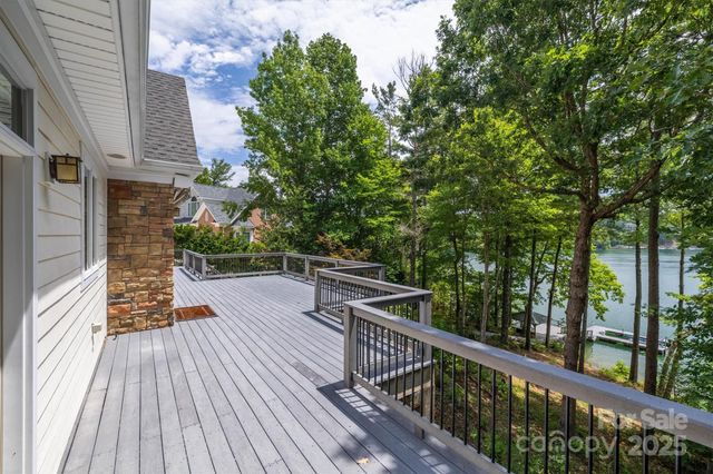 1838 Southpointe Drive, Morganton, NC 28655