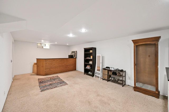 5310 S Nicolet DRIVE, New Berlin, WI 53151