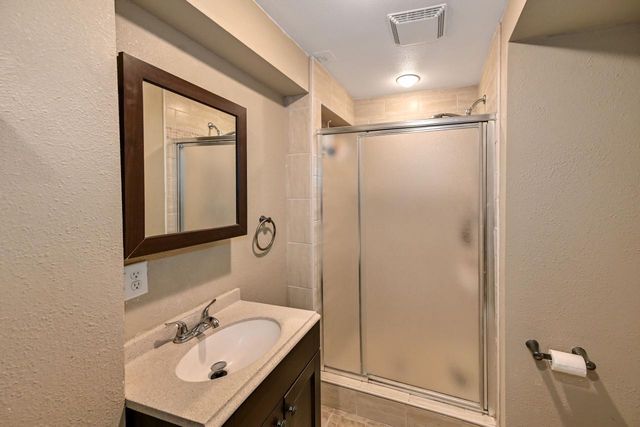 5310 S Nicolet DRIVE, New Berlin, WI 53151