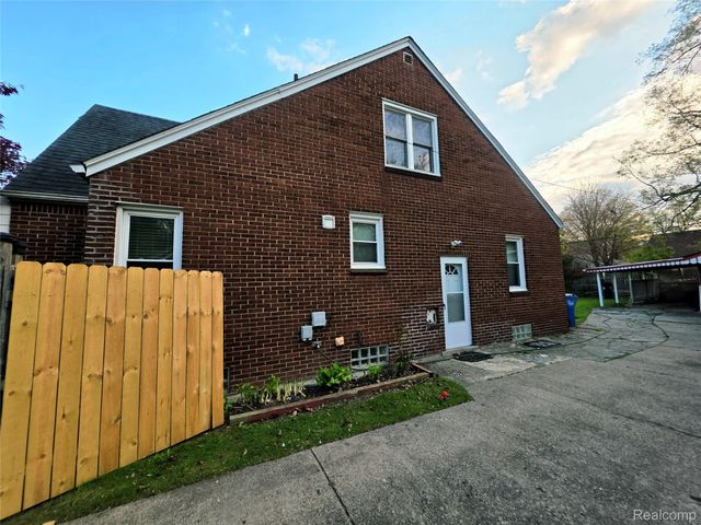 21259 Cyman Avenue, Warren, MI 48091