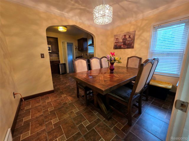 21259 Cyman Avenue, Warren, MI 48091