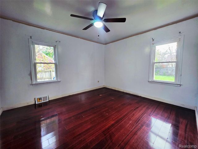 21259 Cyman Avenue, Warren, MI 48091