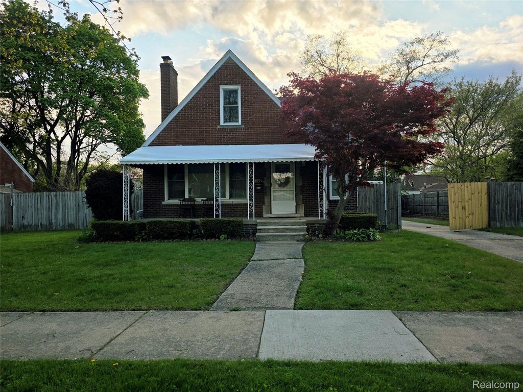 21259 Cyman Avenue, Warren, MI 48091