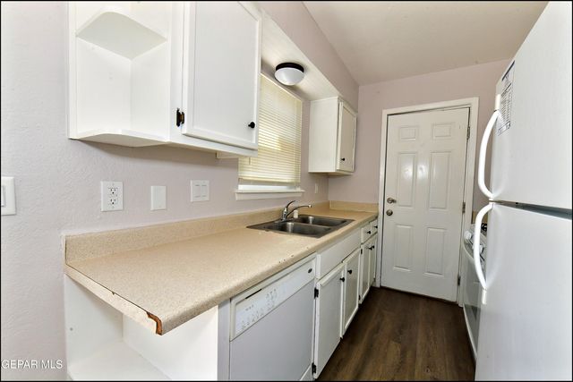 1916 Lee Elder Drive B, El Paso, TX 79936