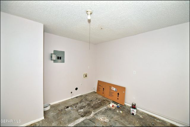 1916 Lee Elder Drive B, El Paso, TX 79936