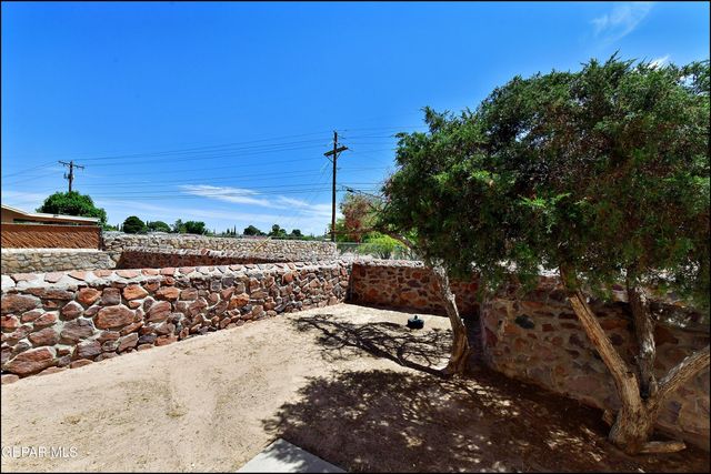 1916 Lee Elder Drive B, El Paso, TX 79936