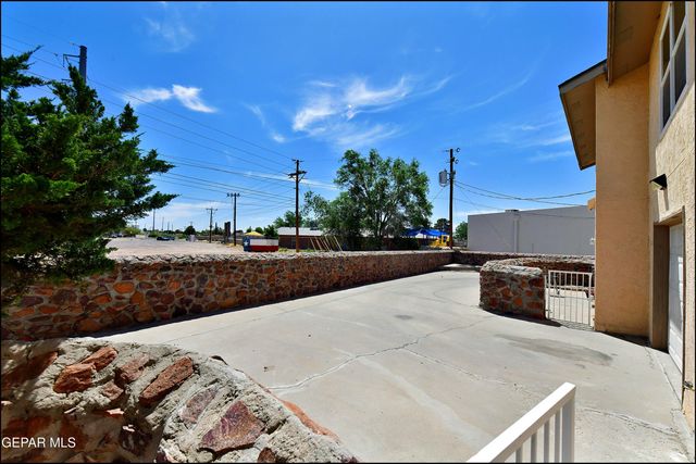 1916 Lee Elder Drive B, El Paso, TX 79936