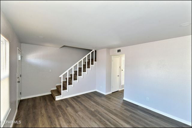 1916 Lee Elder Drive B, El Paso, TX 79936