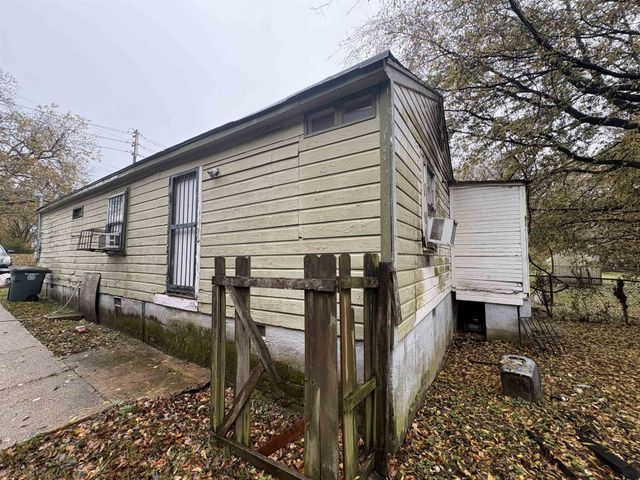 1092 LOUISVILLE AVE, Memphis, TN 38107