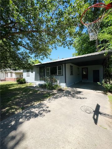 1008 N 4th Street, Dardanelle, AR 72834