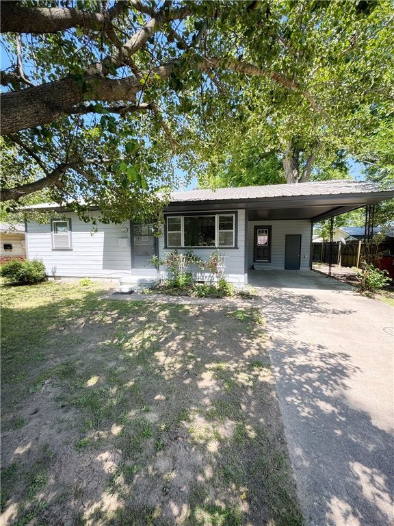 1008 N 4th Street, Dardanelle, AR 72834