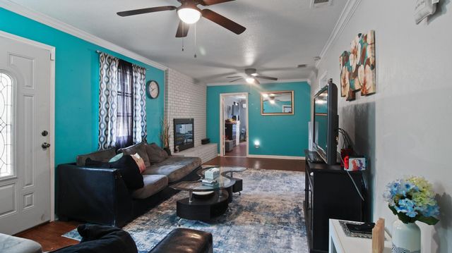 700 Powderhorn Drive, Athens, TX 75751