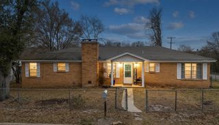 700 Powderhorn Drive, Athens, TX 75751