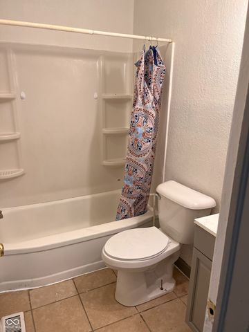 1604 W 11th Street, Anderson, IN 46016