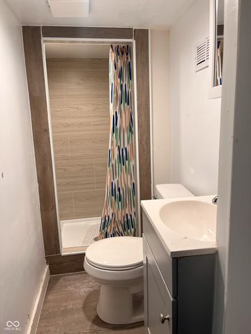 1604 W 11th Street, Anderson, IN 46016