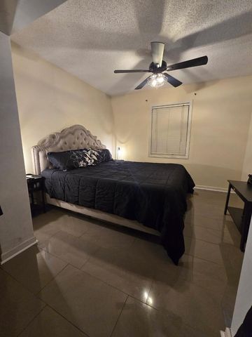 6340 NW 32nd Avenue, Fort Lauderdale, FL 33309