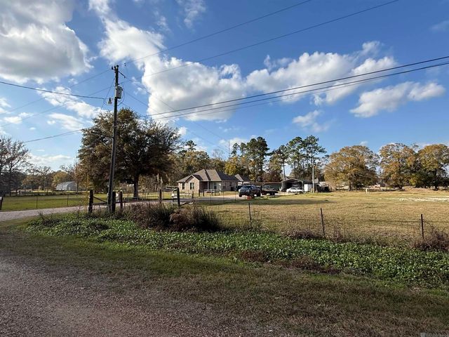 14015 Ledoux Ln, Denham Springs, LA 70726