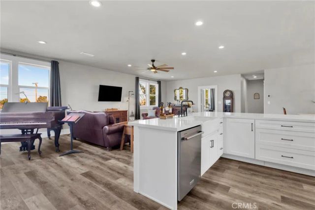 4329 Amador, Phelan, CA 92371