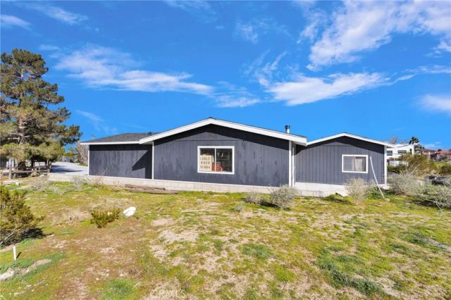 4329 Amador, Phelan, CA 92371