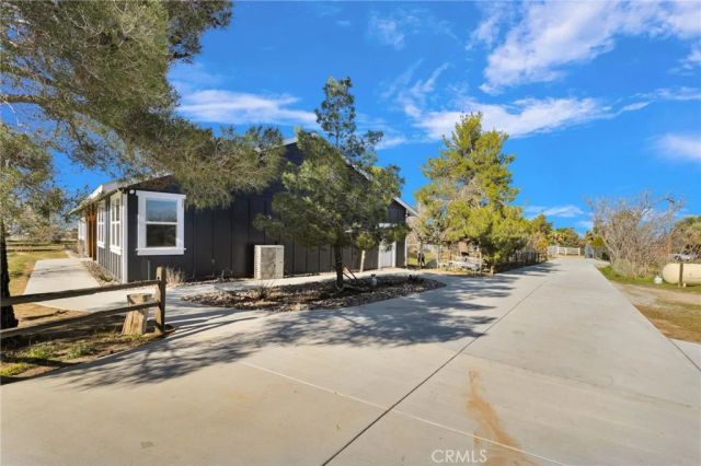 4329 Amador, Phelan, CA 92371