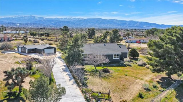 4329 Amador, Phelan, CA 92371
