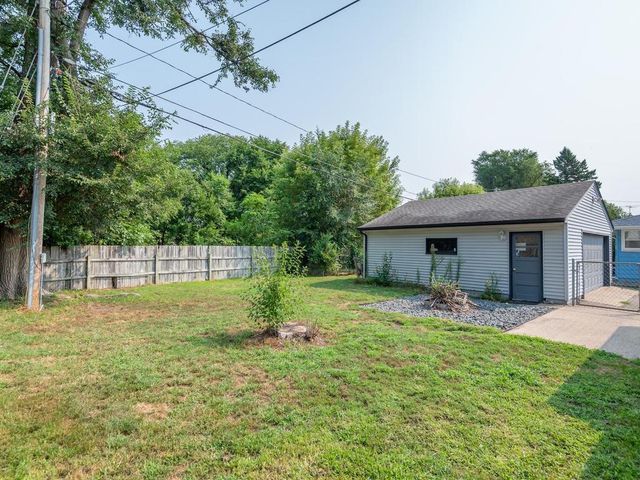 6828 51st Place N, Crystal, MN 55428