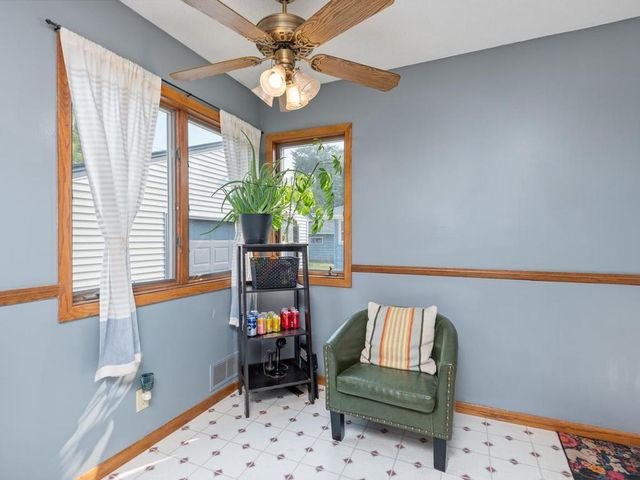 6828 51st Place N, Crystal, MN 55428