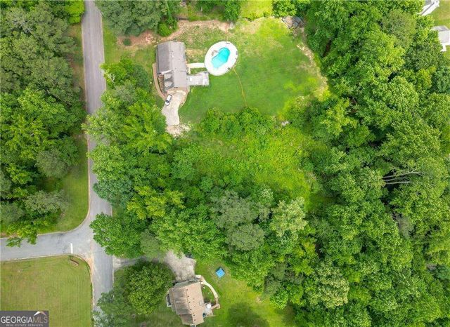 6990 Oak Leaf Drive, Fairburn, GA 30213