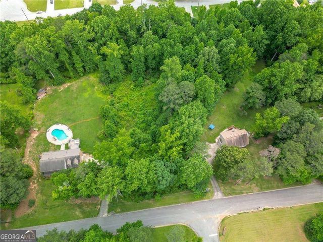 6990 Oak Leaf Drive, Fairburn, GA 30213