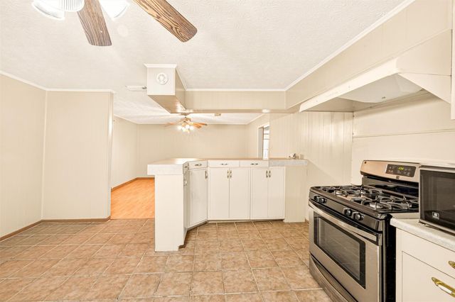 2115 Hollywood Avenue, Galveston, TX 77551