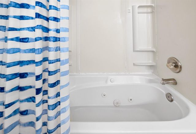 2115 Hollywood Avenue, Galveston, TX 77551