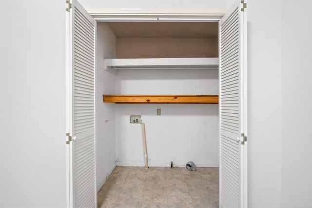 2115 Hollywood Avenue, Galveston, TX 77551