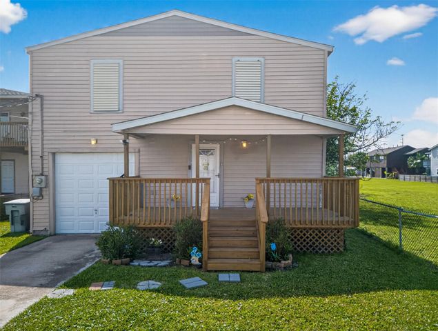 2115 Hollywood Avenue, Galveston, TX 77551