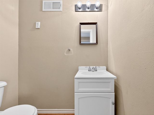 2115 Hollywood Avenue, Galveston, TX 77551