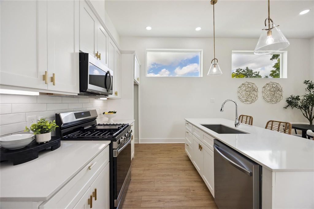 835 Rachel Street D, Houston, TX 77091