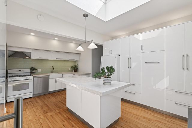 3120 Humboldt Avenue S 4, Minneapolis, MN 55408