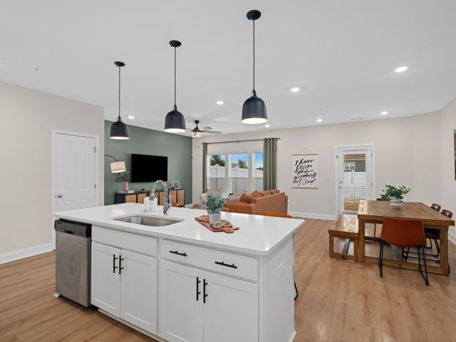 1043 June Wilde Rdg, Spring Hill, TN 37174