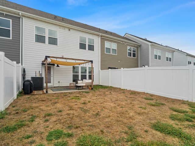 1043 June Wilde Rdg, Spring Hill, TN 37174