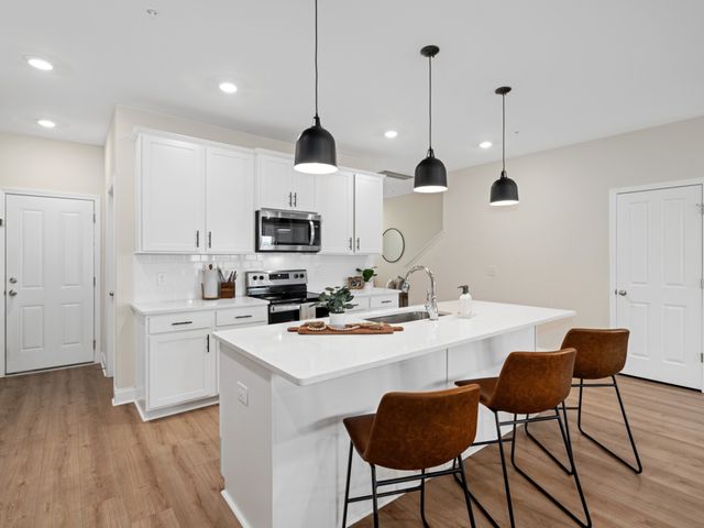 1043 June Wilde Rdg, Spring Hill, TN 37174