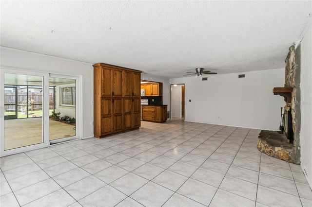 332 HARBOUR ISLAND ROAD, Orlando, FL 32809