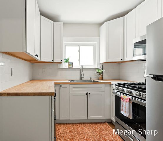 2557 Crozier Avenue, Muskegon, MI 49441