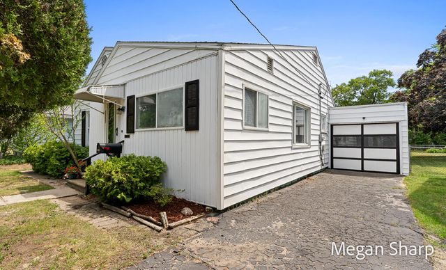 2557 Crozier Avenue, Muskegon, MI 49441