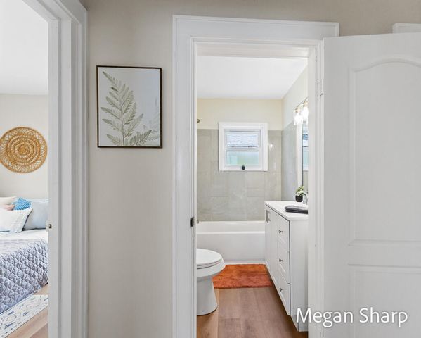 2557 Crozier Avenue, Muskegon, MI 49441