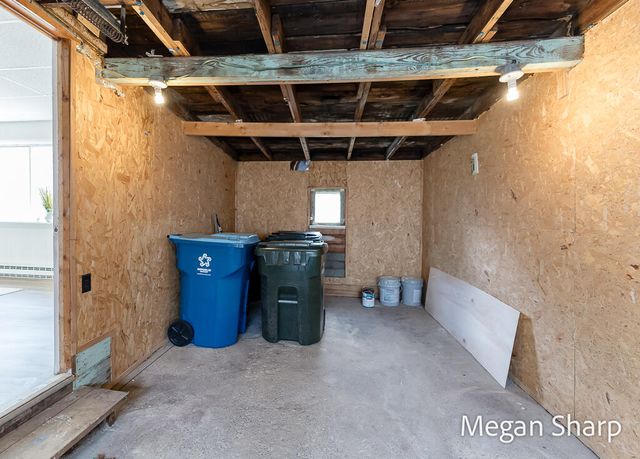 2557 Crozier Avenue, Muskegon, MI 49441